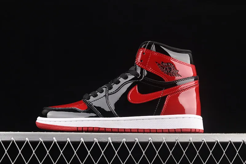 All categories Air Jordan Jordan series basketball shoes Air Jordan 1 High C version Air Jordan 1 High OG "Bred Patent" AJ1 Joe 1 patent leather black and red high-top basketball shoes 555088-063